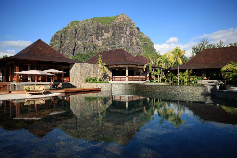 Lux* Resort